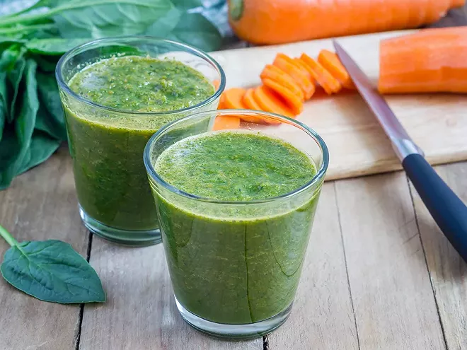 Jus de légumes détoxifiant - L'Élixir Détox "Racines et Fraîcheur"