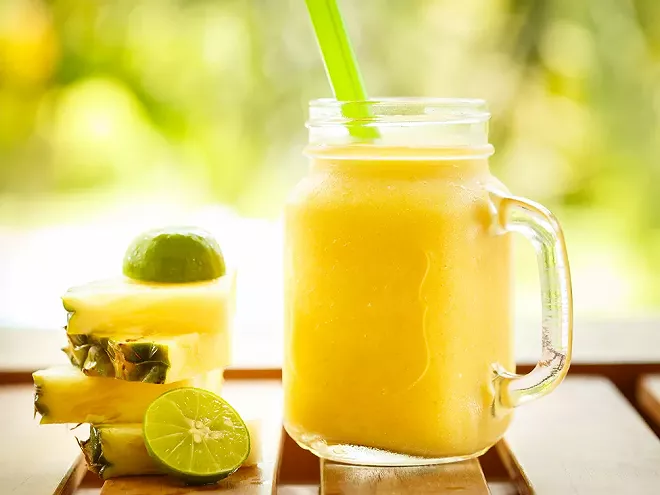 Le Smoothie Minceur "Tropical Détox" mangue ananas citron